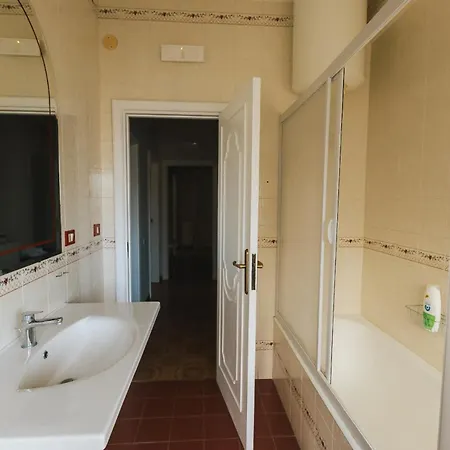 Apartman Casa Sa'lena - *