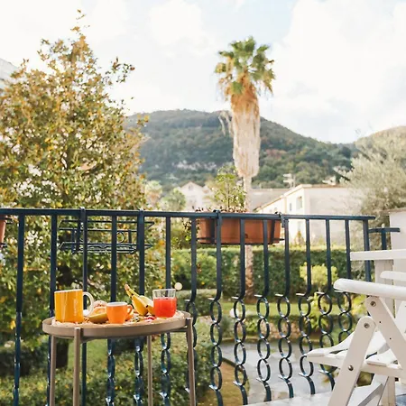 Apartament Casa Sa'lena - *